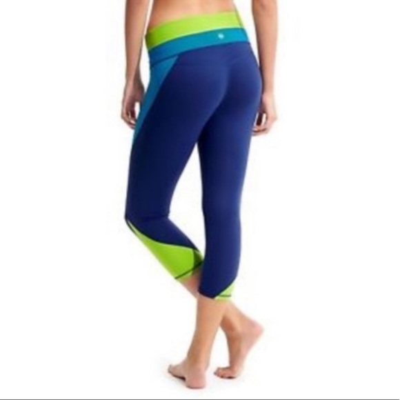 Athleta High-Rise Luma Chaturanga Colorblock Capri - Picture 7 of 7